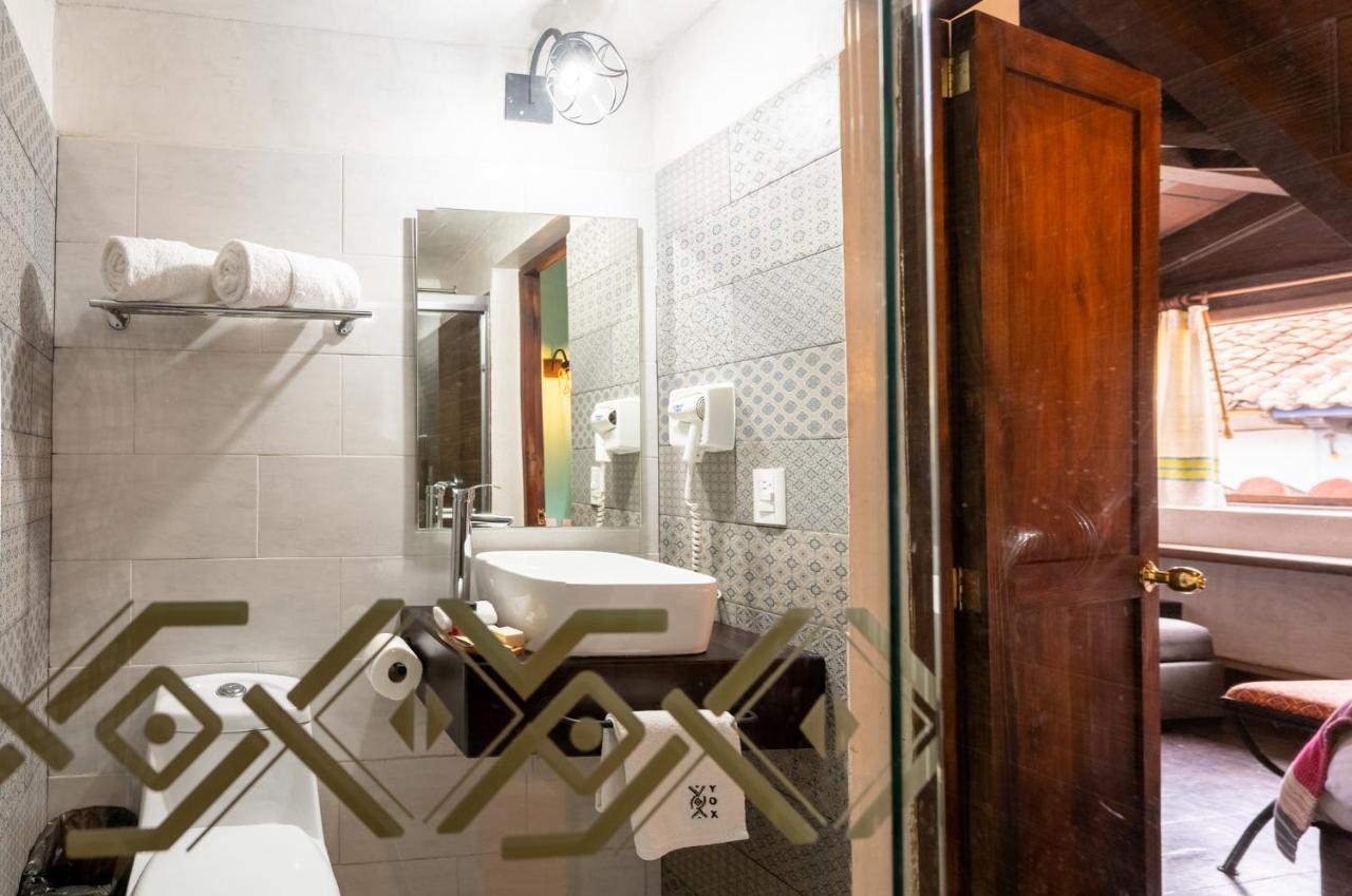 Yox Hotel Boutique San Cristóbal de Las Casas Exteriör bild Bathroom
